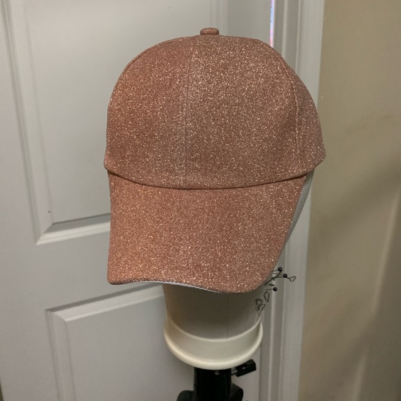 Hat - Picture 2 of 3